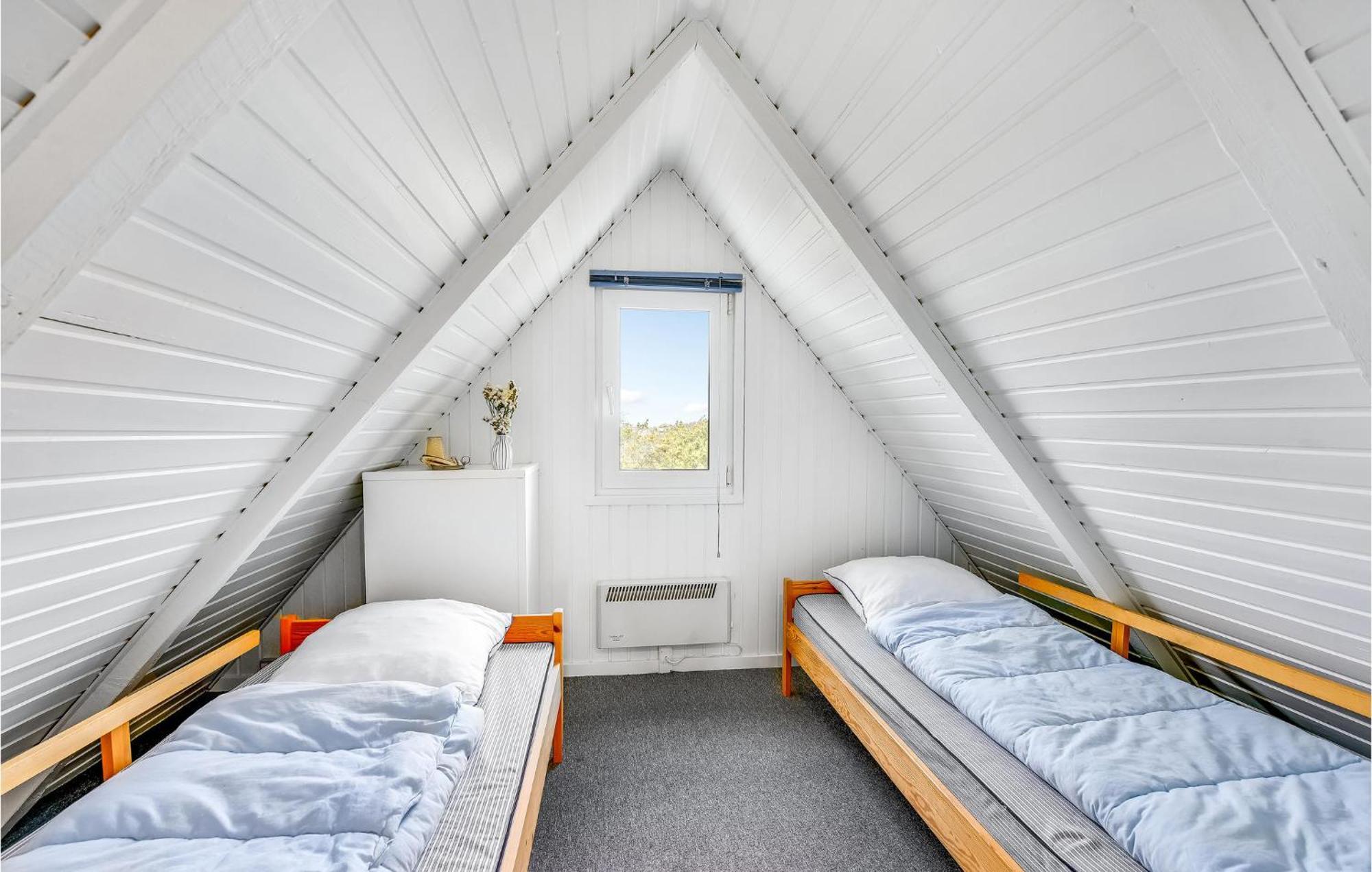 Cozy Home In Hvide Sande Bjerregård Exterior photo